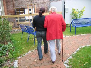 Opiekunowie i opiekunki osób starszych